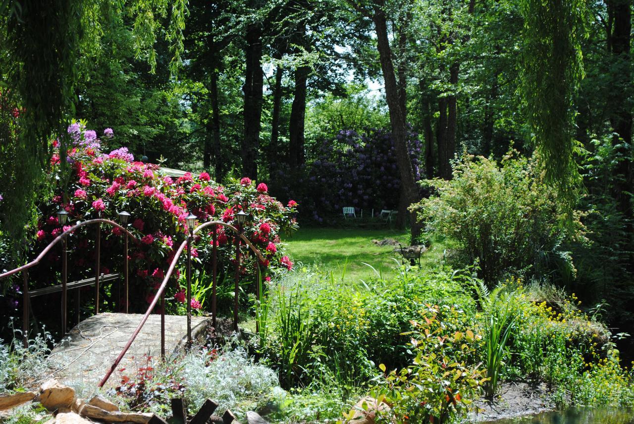 Le Moulin Du Bignon Bed & Breakfast Lassy Exterior photo