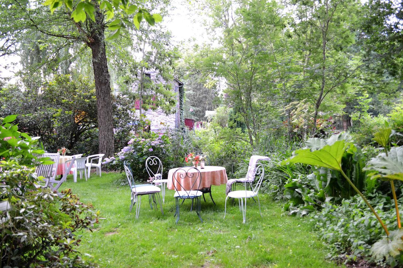 Le Moulin Du Bignon Bed & Breakfast Lassy Exterior photo