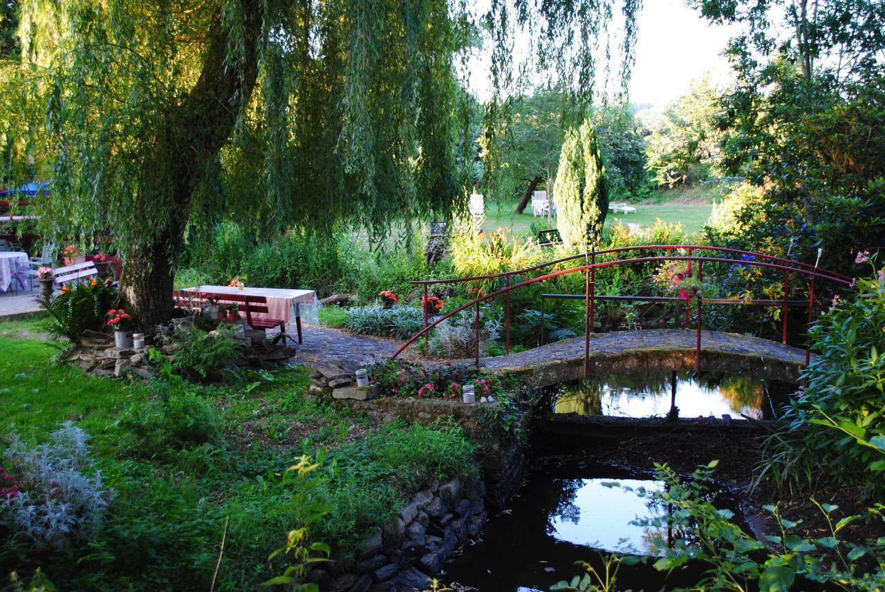 Le Moulin Du Bignon Bed & Breakfast Lassy Exterior photo